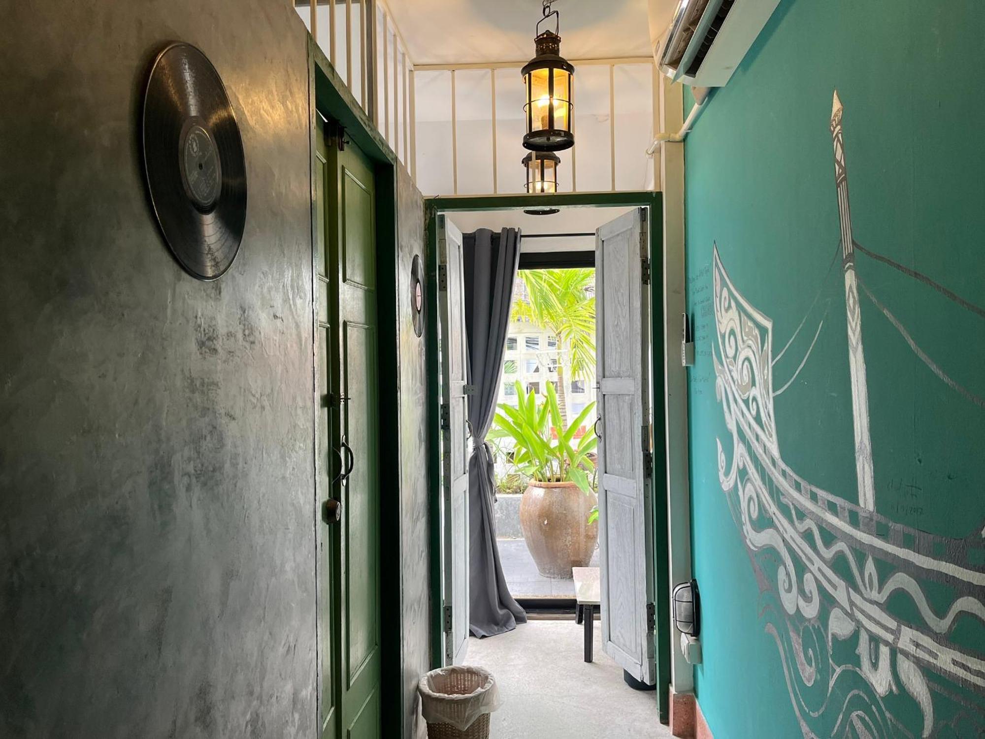 Auntie & Niece Phuket Apartment Ban Sam Kong Exterior photo